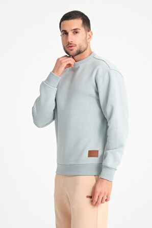 Buz Mavisi Bisiklet Yaka Basic Armalı Erkek Sweatshirt