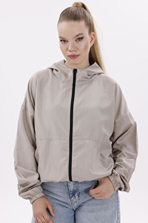 Kadın Kapüşonlu Su Ve Rüzgar Geçirmez Oversize Yağmurluk - Rüzgarlık