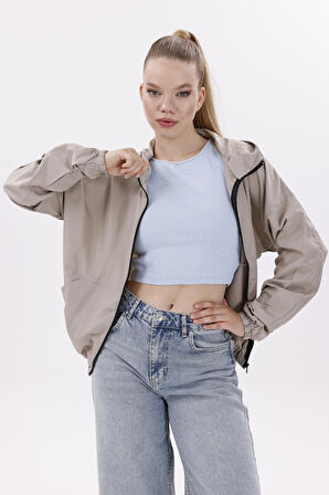 Kadın Kapüşonlu Su Ve Rüzgar Geçirmez Oversize Yağmurluk - Rüzgarlık