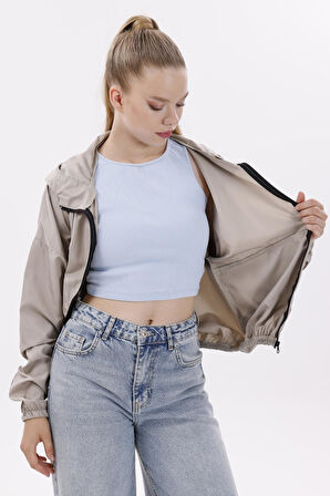 Kadın Kapüşonlu Su Ve Rüzgar Geçirmez Oversize Yağmurluk - Rüzgarlık