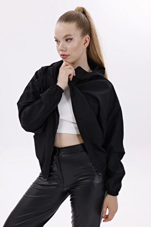 Kadın Kapüşonlu Su Ve Rüzgar Geçirmez Oversize Yağmurluk - Rüzgarlık