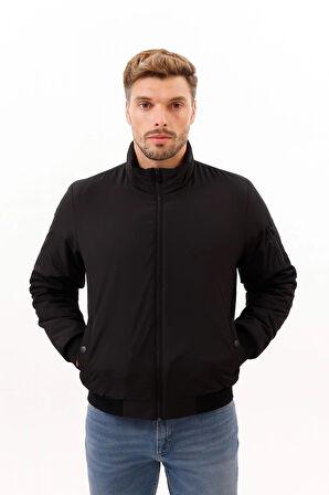 Erkek Astarlı Dik Yaka Mevsimlik Su Ve Rüzgar Geçirmez Mont