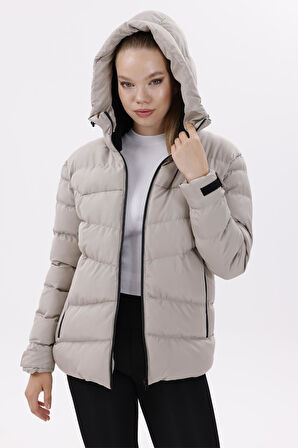 Kadın Kapüşonlu Polarlı Kürklü Su Geçirmez Rüzgara Dayanıklı Şişme Mont Kaban Parka