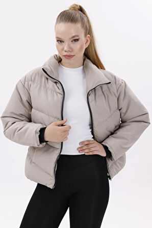 Kadın Dolgulu Puffer Mont - Yüksek Yaka, Suya dayanıklı