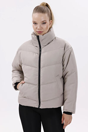 Kadın Dolgulu Puffer Mont - Yüksek Yaka, Suya dayanıklı