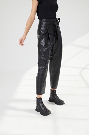 Siyah Kadın Havuç Kesim Deri Pantolon