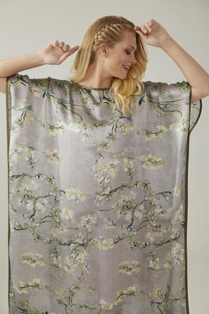 Gri Almond Blossoms Desenli İpek Elbise