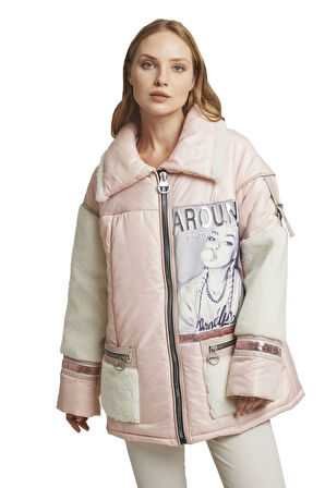 Pembe Babs Elyaf Dolgulu Resimli Kol Yaka ucu ve Cep Kuzu Kürkü Fermuarlı Kadın Kumaş Kaban