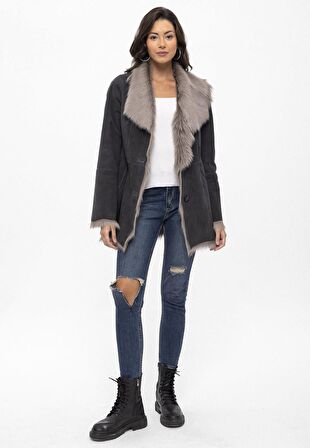 Gri Alaina Düğmeli Önden Açık Salaş Kesim Hafif Kadın Hakiki Kürk Kaban