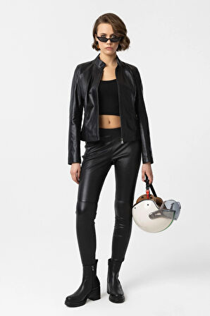 Siyah Lotus Fermuarlı Astarlı Kısa Omuzda Ve Kolda Dikişli Dar Kesim Kadın Hakiki Deri Mont