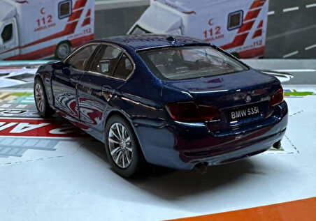 Oyuncak Metal Model Araba 1/36 Çek Bırak BMW 535İ Lacivert 