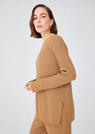 Peraluna Yırtmaçlı Bol Kesim Kaşmir Karışım Kadın Triko Kazak Camel