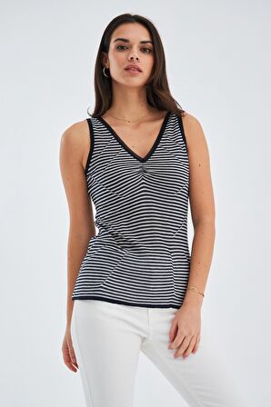 Peraluna İnce Çizgili V Yaka Kadın Triko Atlet Lacivert/Beyaz