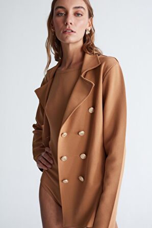 Styleboom X Peraluna KATHERINE BLAZER Çelik Örgü Klasik Kesim Düğmeli Blazer Kadın Triko Ceket Camel
