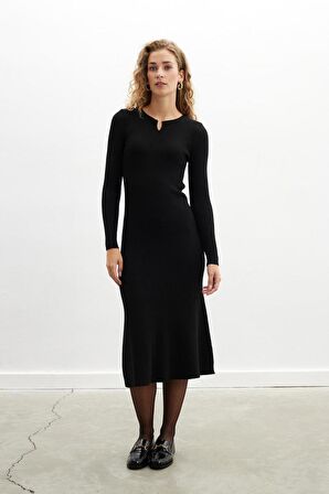 Styleboom X Peraluna DORSET DRESS Toka Detaylı Ribana Örgü Midi Kadın Triko Elbise - Siyah