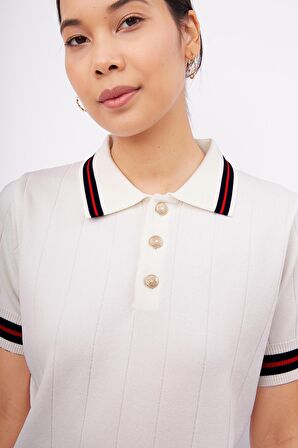 Styleboom X Peraluna LIZA BLOUSE Polo V Yaka Çizgi Detaylı Düğmeli İnce Kadın Triko Bluz - Ekru