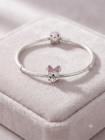 Kadın Minnie Mouse Model Taşlı Gümüş Charm