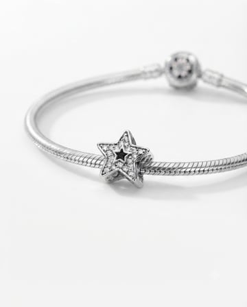 Kadın Asimetrik Yıldız Model Taşlı Gümüş Charm