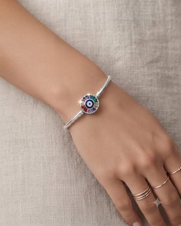 Kadın Rengarenk Taş Detay Nazar Boncuğu Model Gümüş Charm