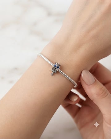 Kadın Mezun Baykuş Model Gümüş Charm