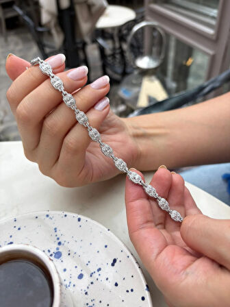 Kadın Gümüş Zirkon Taşlı Baget Bileklik 