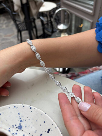 Kadın Gümüş Zirkon Taşlı Baget Bileklik 