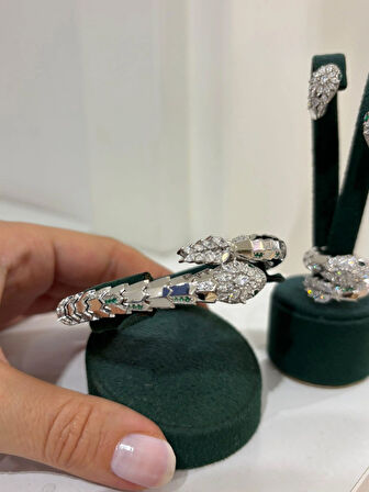 Kadın Gümüş İthal Zirkon Taşlı Tasarım Bileklik ve Yüzük Seti