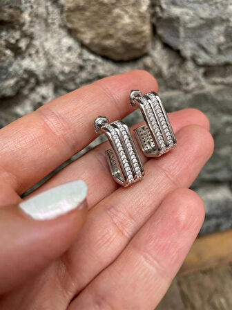 Kadın Gümüş Zirkon Taşlı Tasarım Küpe