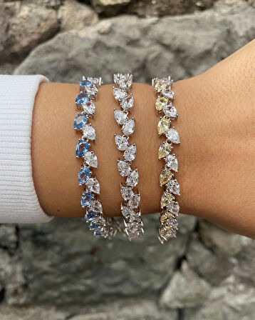 Kadın Gümüş Renkli Taşlı Bileklik 3802