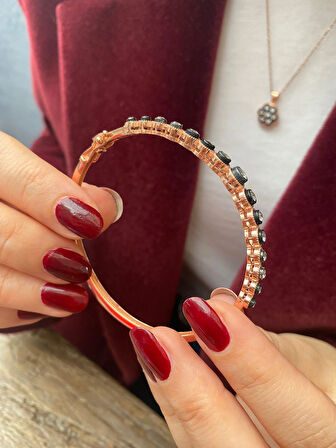 Kadın Gümüş Elmas Montür Kelepçeli Bileklik 4147