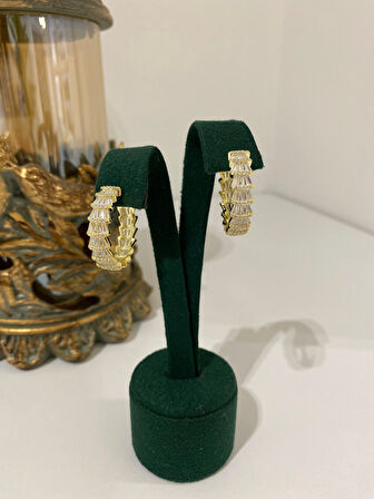 Kadın Gümüş İthal Baget Taşlı Halka Küpe