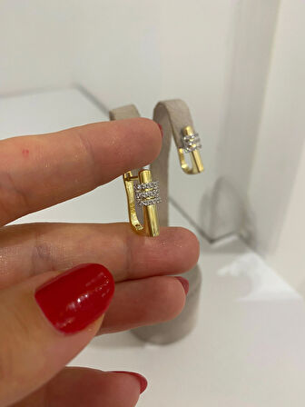 Kadın Gümüş Zirkon Taşlı Küpe