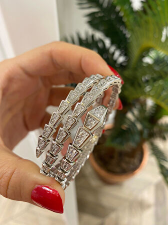 Kadın Gümüş Zirkon Taşlı Tasarım Bileklik