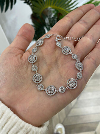 Kadın Gümüş Yuvarlak Zirkon Taşlı Bileklik