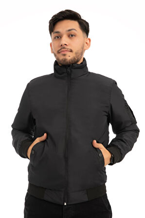 Spor Erkek Astarlı Dik Yaka Mevsimlik Cepli Su ve Rüzgar Geçirmez Mont