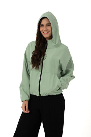 Spor Kadın Kapüşonlu Su ve Rüzgar Geçirmez Cepli Astarlı Oversize Mevsimlik Yağmurluk