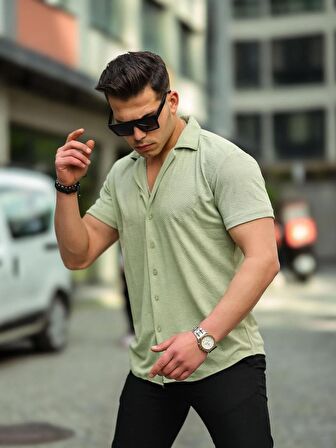 Jakarlı Örme Desenli Kısa Kol Fit Gömlek - Yeşil