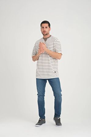 Zarf Yaka Detaylı Çizgili Oversize T-Shirt - Vizon