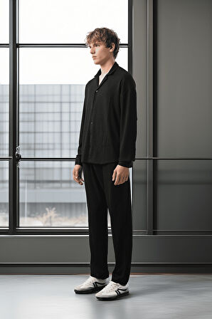 Apaş Yaka Uzun Kol Gölge Dokulu Gömlek - Siyah