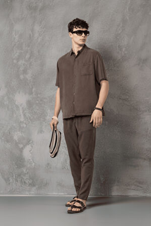 Tek Cepli Pamuk Kumaş Doğal Dokulu Erkek Gömlek - Kahve