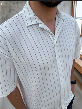 Apaş Yaka Krep Kumaş Çizgili Yarım Oversize Erkek Gömlek - Beyaz