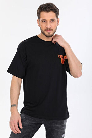 Oversize Sol Gögüs Logolu Siyah T-shirt