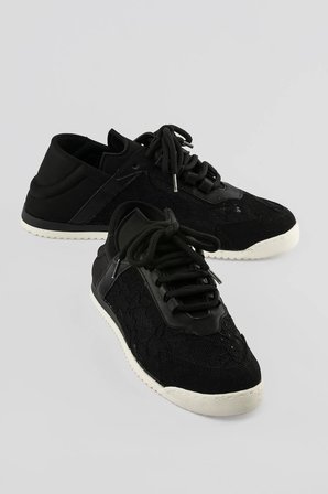 Kadın Sneaker File Detaylı Çiçek İşlemeli Spor Ayakkabı Floren Siyah