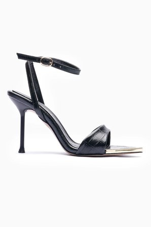 Kadın Stiletto Sivri Burun Kroko Desenli Metal Burun Detaylı Baretli Topuklu Ayakkabı Amora Siyah 