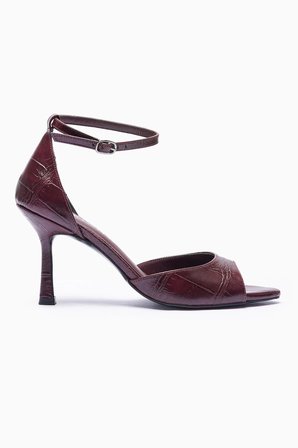Kadın Stiletto Sivri Burun Kroko Desenli Bilekten Bantlı Topuklu Ayakkabı Valeria Bordo