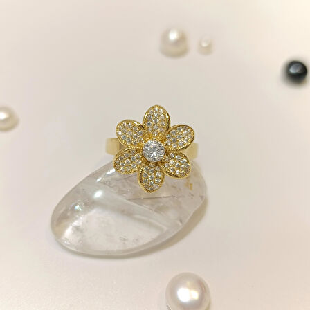 Papatya Taşlı Yüzük 14 Ayar Altın HD VİDEOLU