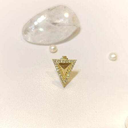 Charm Üçgen Piramit Kolye 14 Ayar Altın HD VİDEOLU