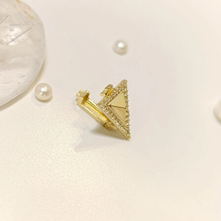 Charm Üçgen Piramit Kolye 14 Ayar Altın HD VİDEOLU