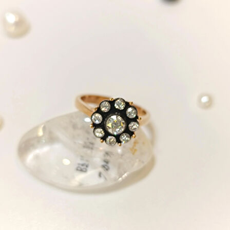 0.44ct Elmas Gül Modeli Yüzük 8K Altın HD videolu
