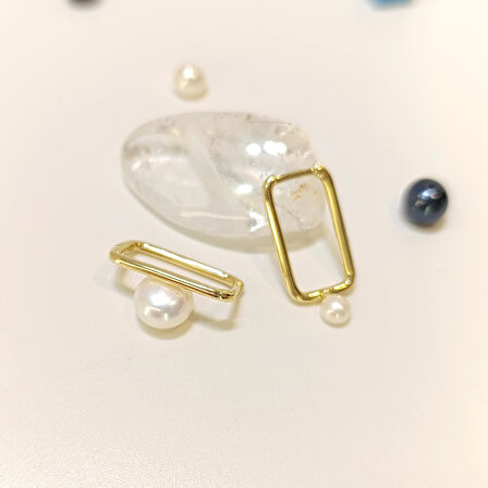 20mm Ataç Dik Dörtgen Halka Küpe 14 Ayar Altın HD VİDEOLU